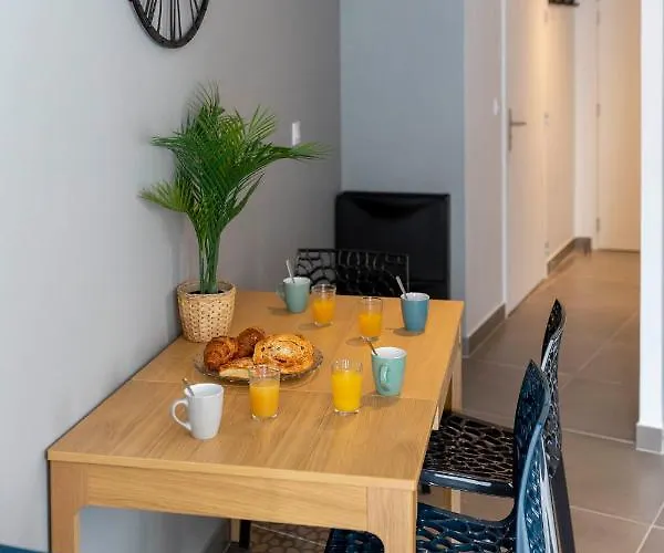 Loc Trotteur Le Graphite T2 Grand Confort Terrasse * Lourdes